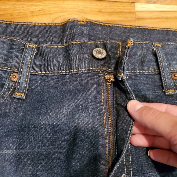 Men's Levis jeans - Picture 3 of 5
